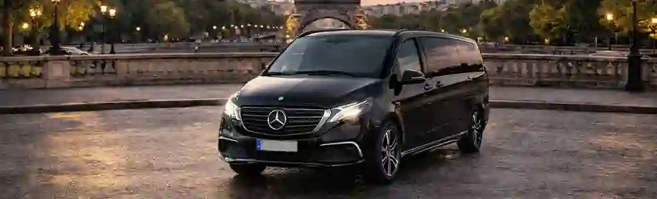 Service limousine Paris avec chauffeur pour soirée privée